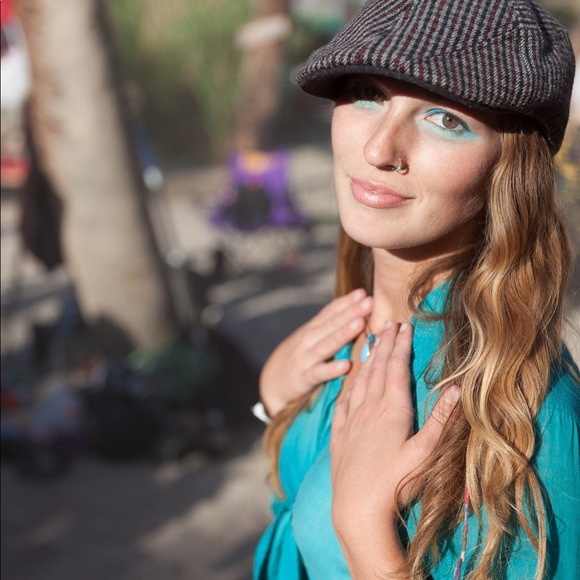 Meet your Posher, Abigail - Picture 5 of 8